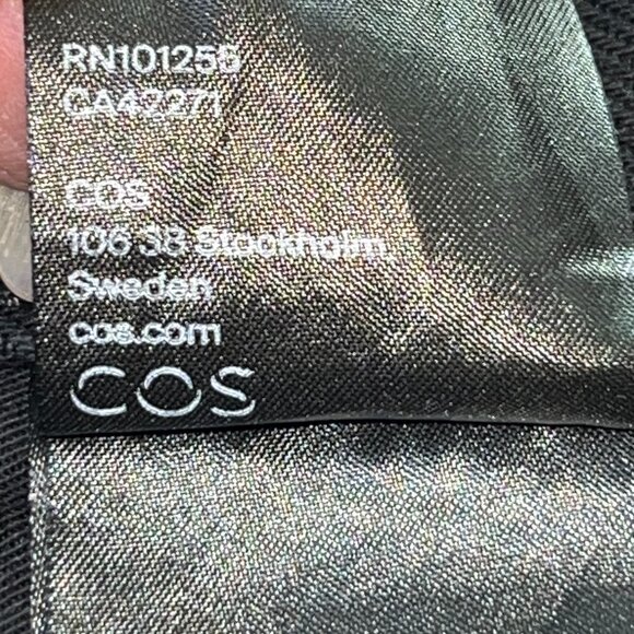 COS BARREL JEANS IN WASHED BLACK - 5 POCKET BUTTON FLY - WOMEN'S SIZE 32R - EUC - Picture 9 of 15